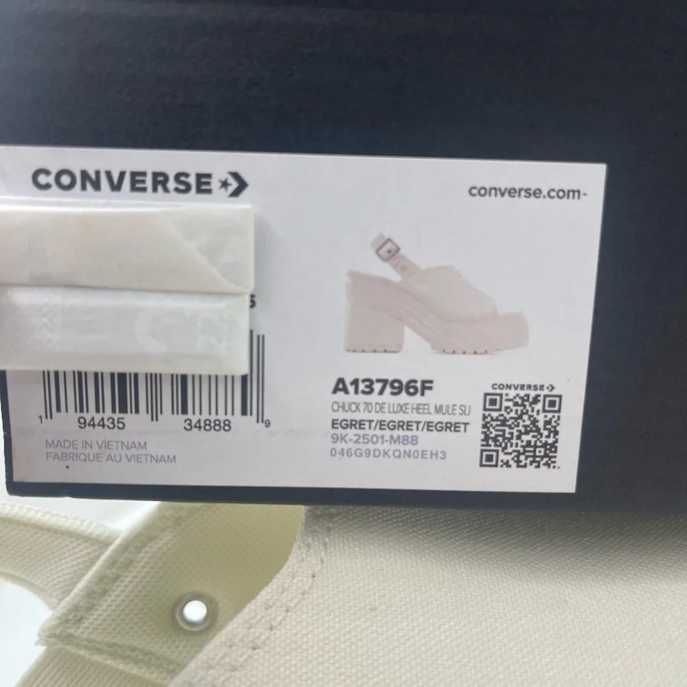 Converse CHUCK 70 DE LUXE HEEL MULE SLI EGRET/EGRET/EGRET Platform Heels A13796F